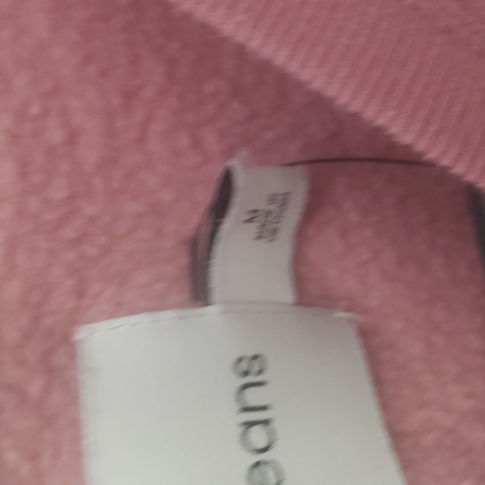 Sweater - Picture 6 of 6